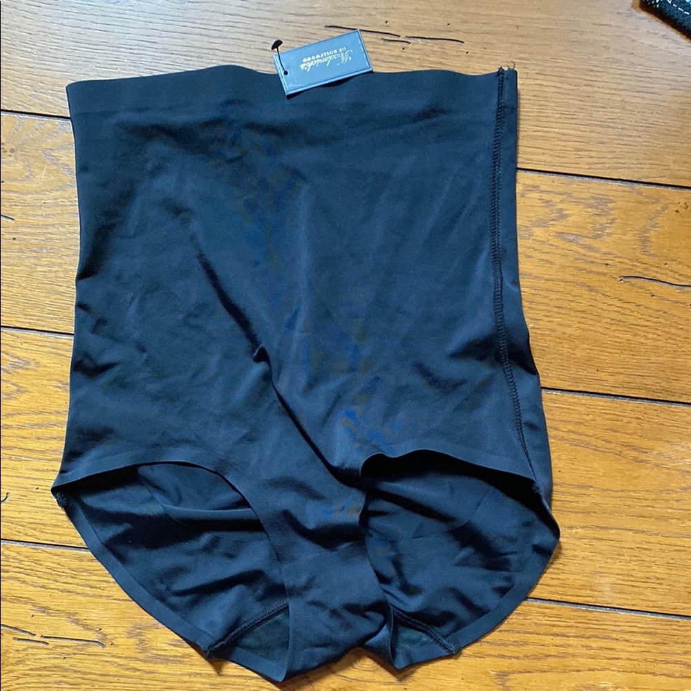 Fredericks of Hollywood Black High-Waist Smoothing Briefs